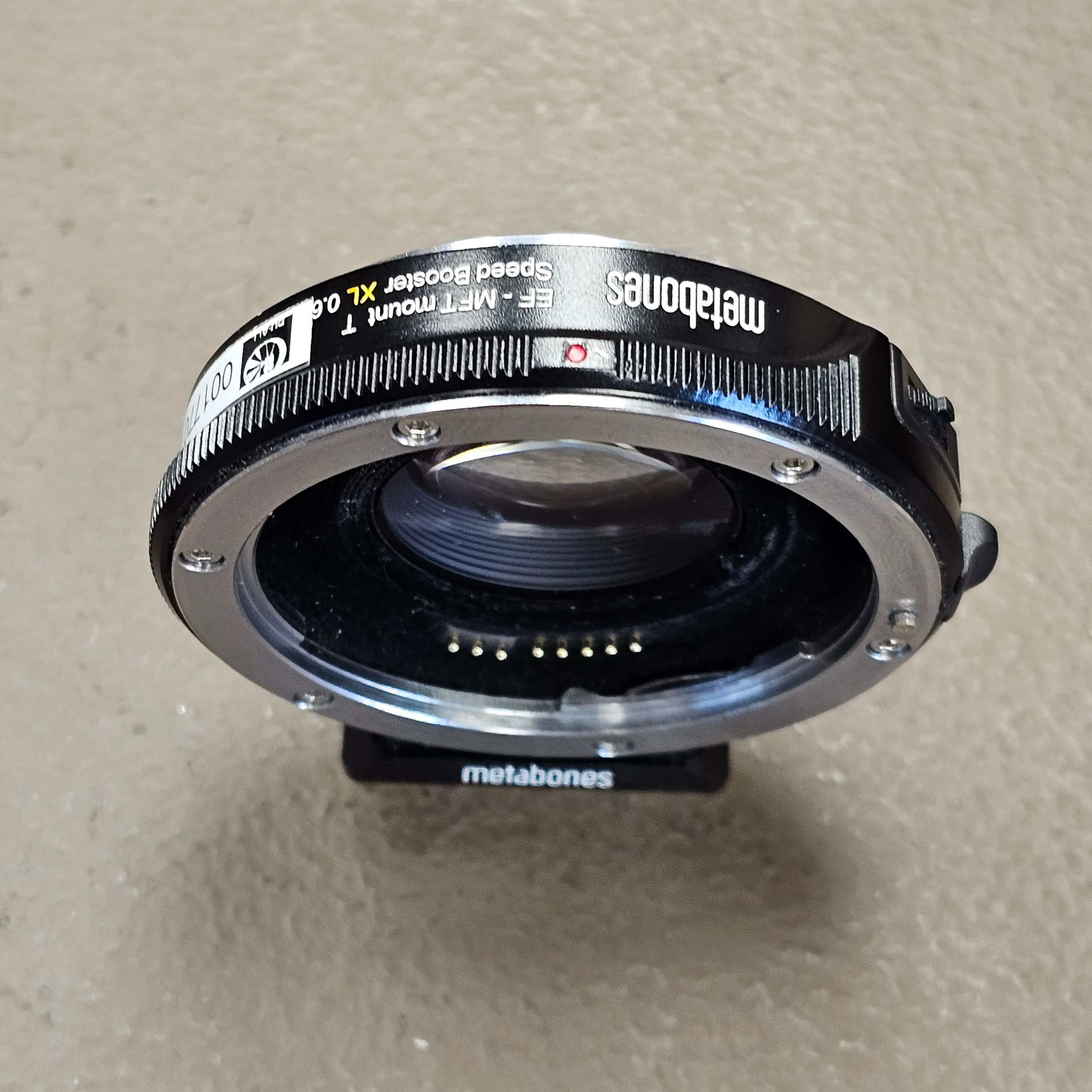 Metabones EF-MFT mount T Speed Booster XL 0.64x S# 25B000869