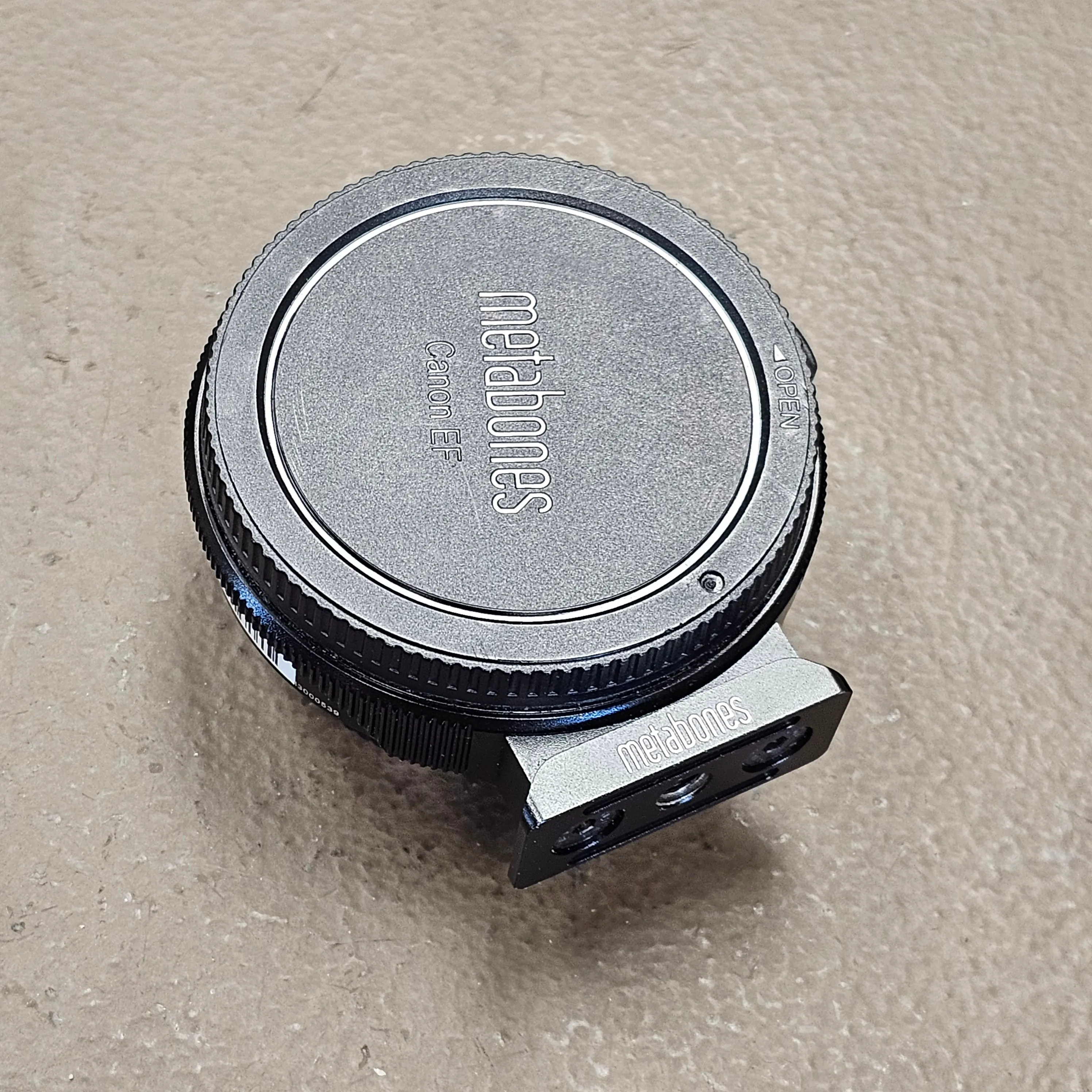 Metabones EF-MFT mount T Speed Booster XL 0.64x S# 25B000869