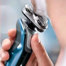 PHILIPS AquaTouch Wet/Dry Shaver with Trimmer - Refurbished with Home Essentials Warranty -  S5420