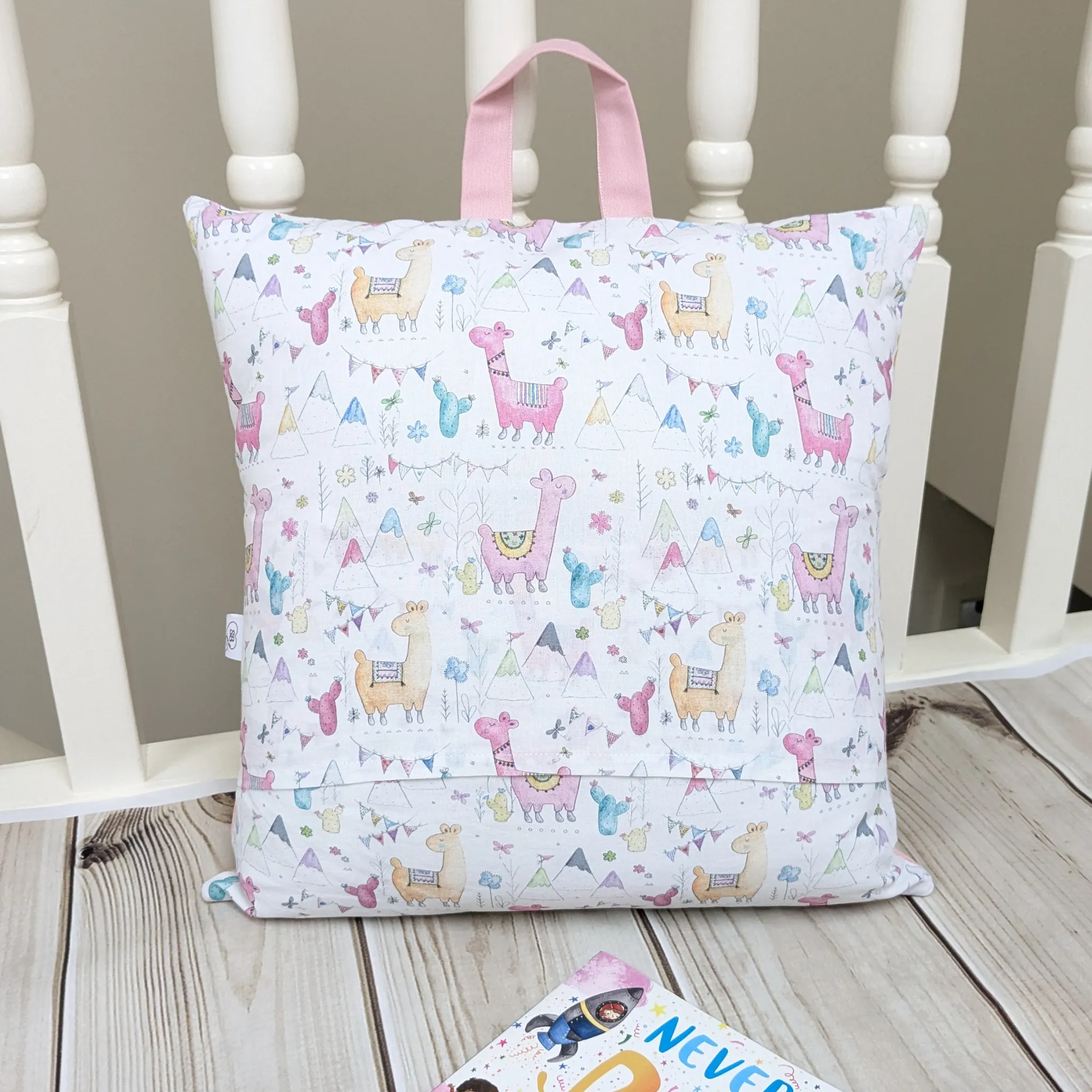 Pocket Cushion - Alpaca